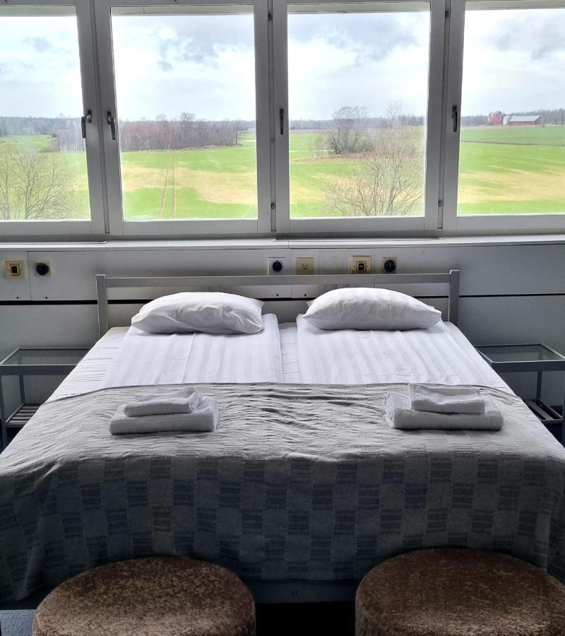 Hotell Tre Systrar Ескилстуна Екстериор снимка