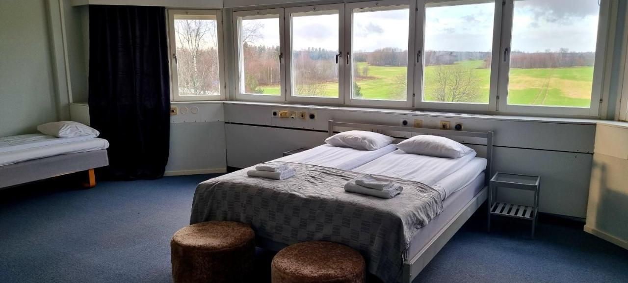 Hotell Tre Systrar Ескилстуна Екстериор снимка